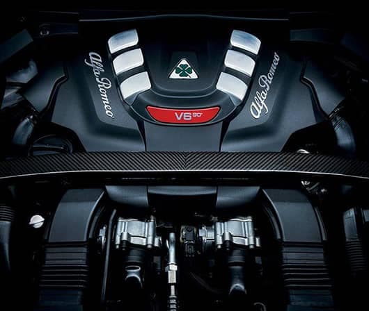 Alfa Romeo Stelvio Quadrifoglio Engine