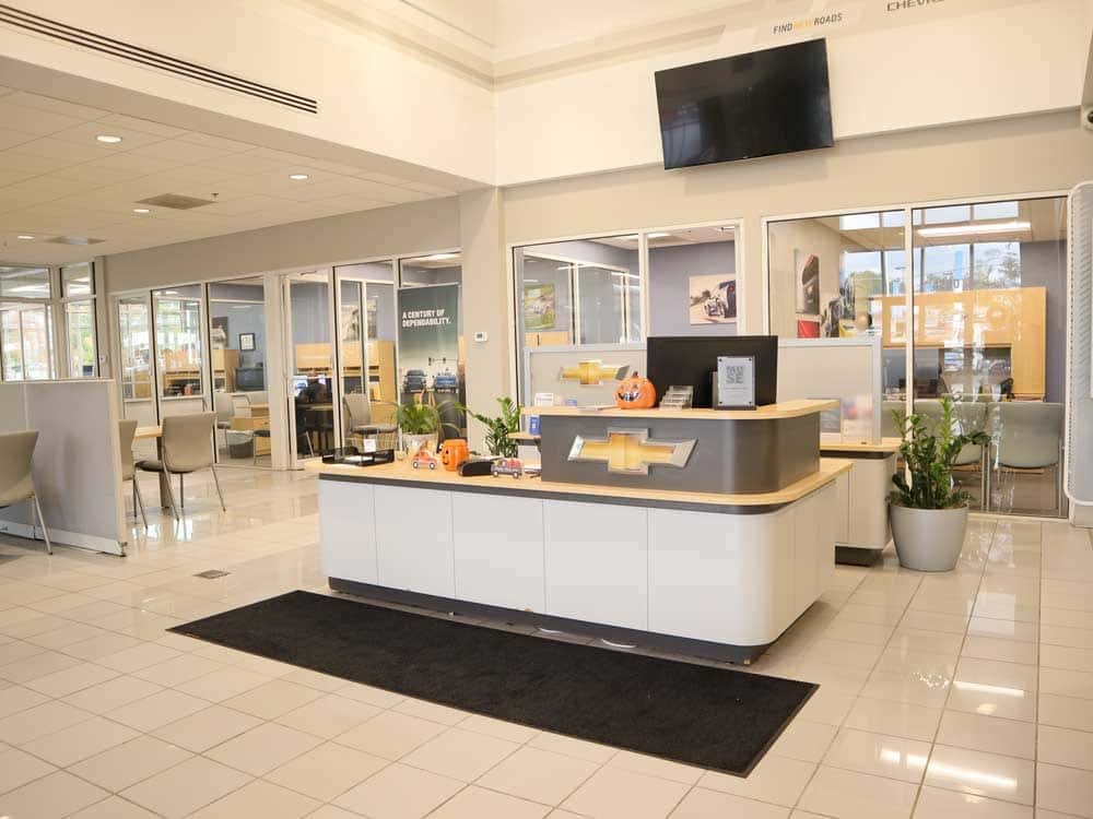 customer service desk left