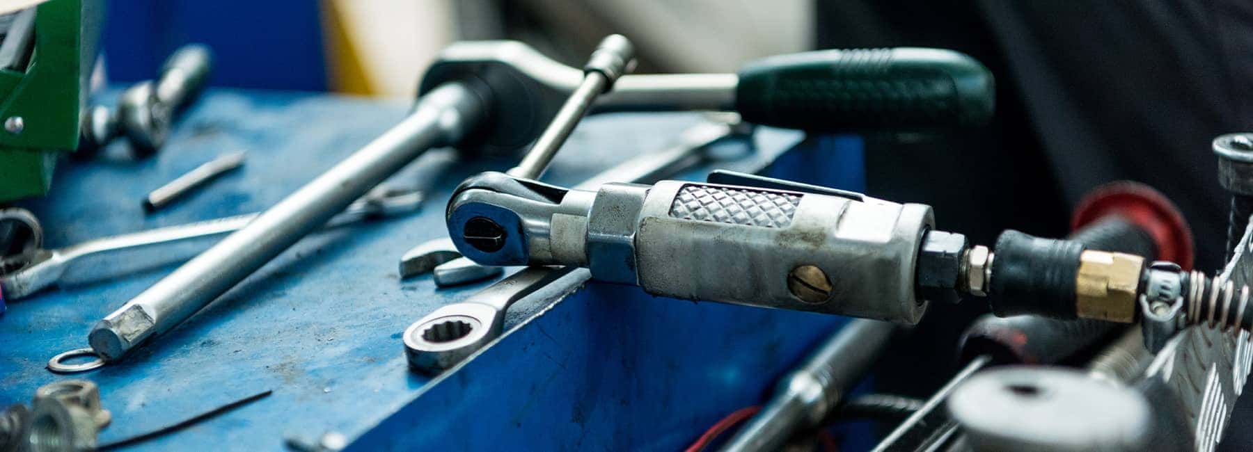 Auto repair tools
