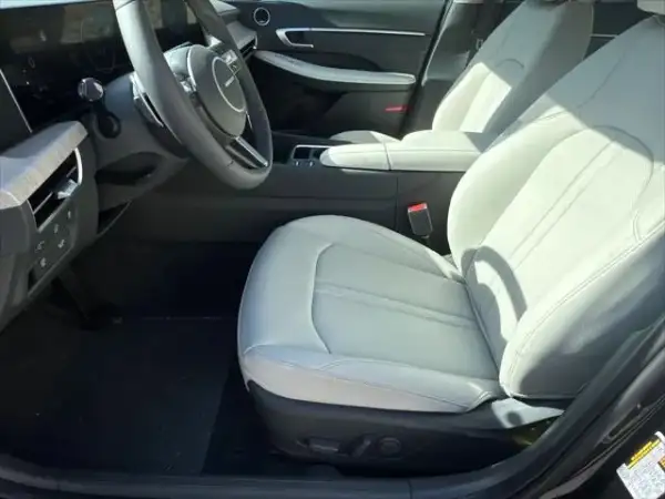 2025 Sonata Hybrid Interior