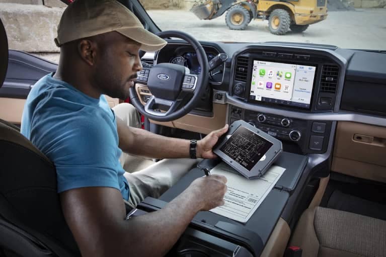 2021-F-150-Interior-Work-Surface-Mobile