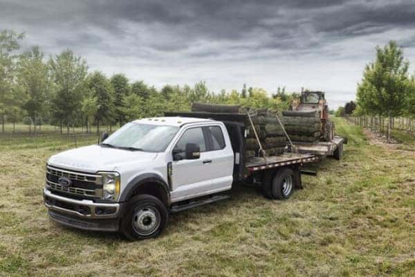 Ford Chassis Cab Smooth Towing
