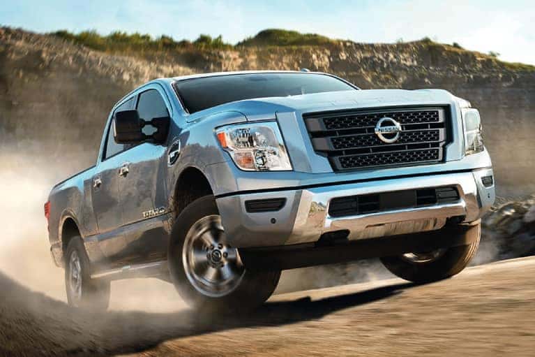 2020-nissan-titan-XD-exterior-mobile