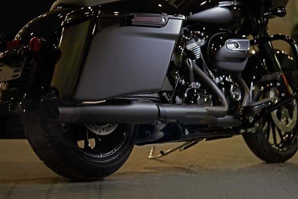 https://di-uploads-development.dealerinspire.com/avalancheharleydavidson/uploads/2017/08/001-kf1-blacked-out-finishes.jpg