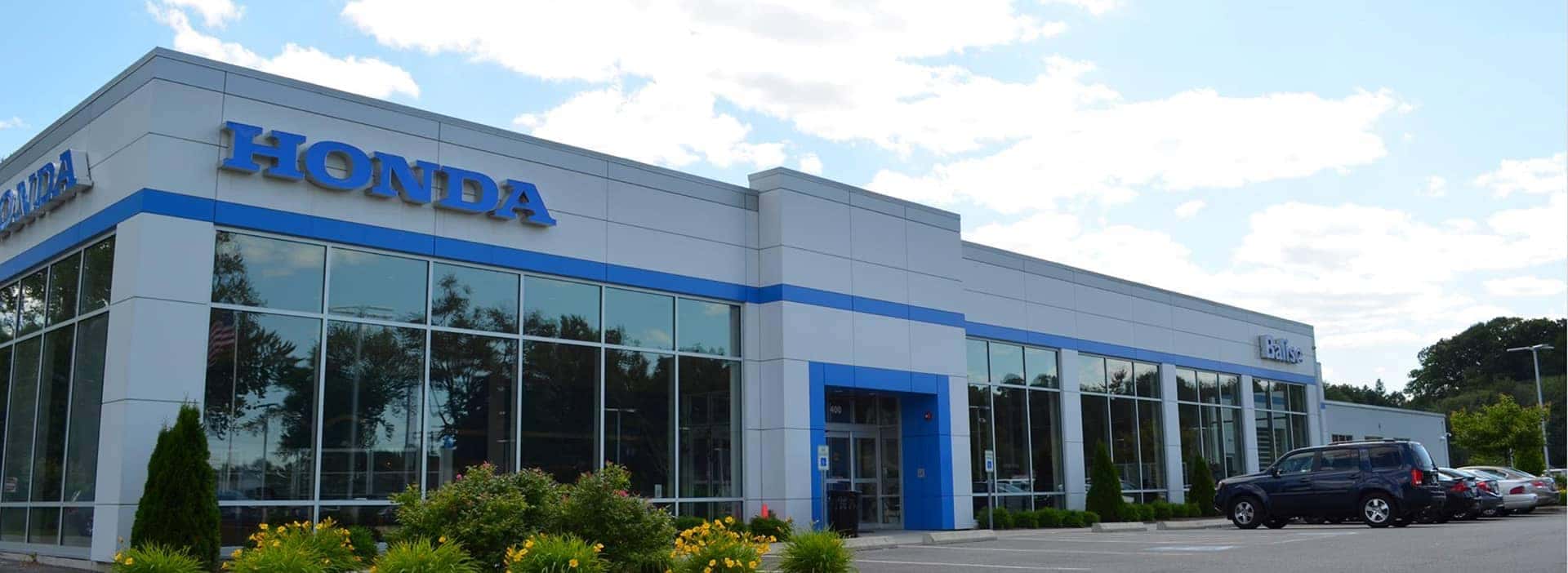 Balise Honda of West Springfield dealership exterior