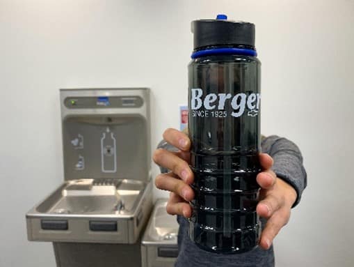 refillable water bottle and water fountain