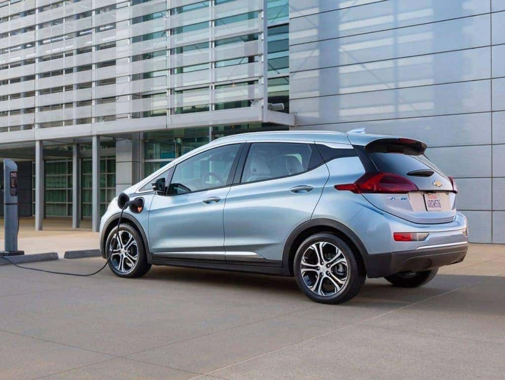 CHEVY BOLT VS. CHEVY VOLT: WHICH IS RIGHT FOR YOU?