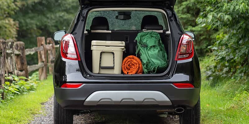 2021-Buick-Encore-with-tailgate-open