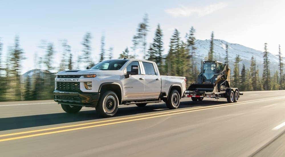 2020 Chevy Silverado 1500 vs. 2500: Towing Capacity