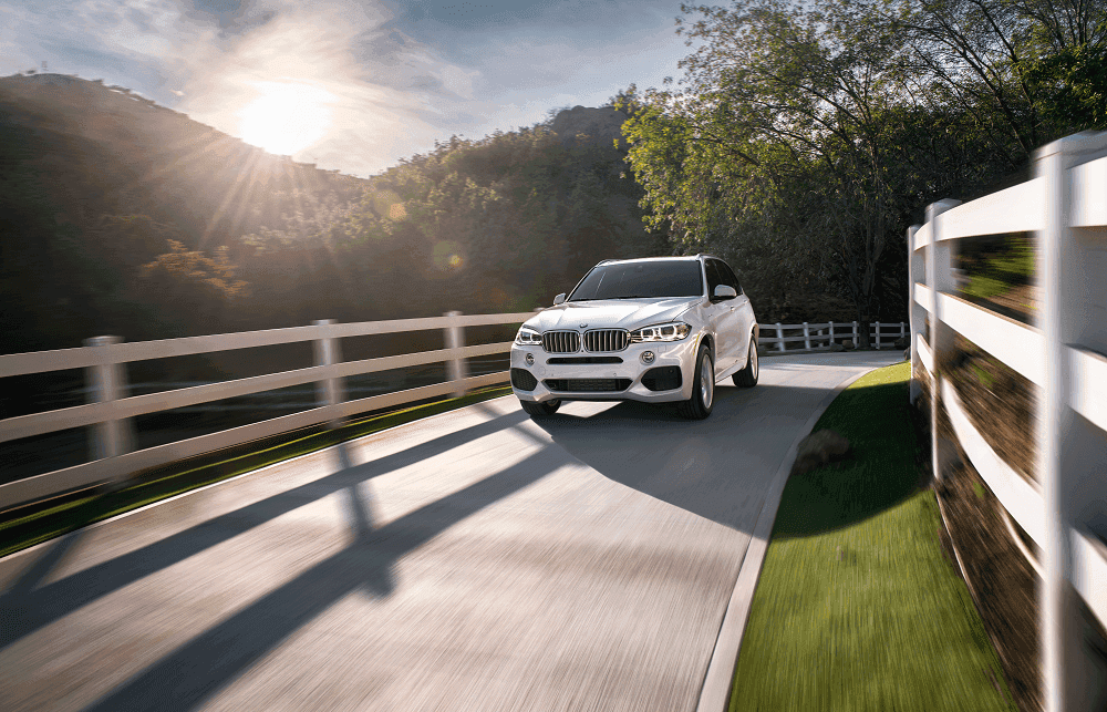2020 BMW X5 Driving