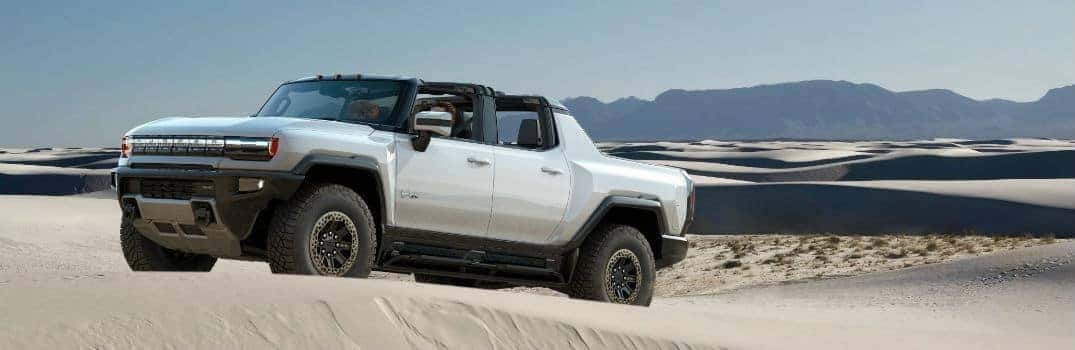 What does Watts to Freedom technology do in the 2022 HUMMER EV