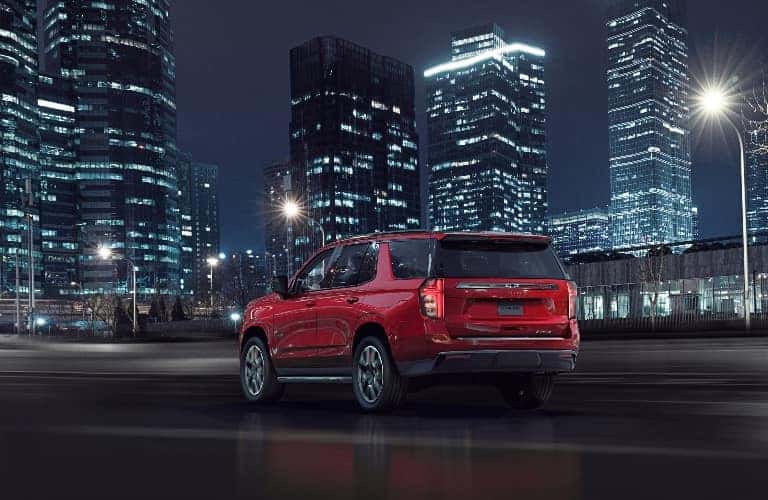2021 Chevrolet Tahoe facing big city buildings