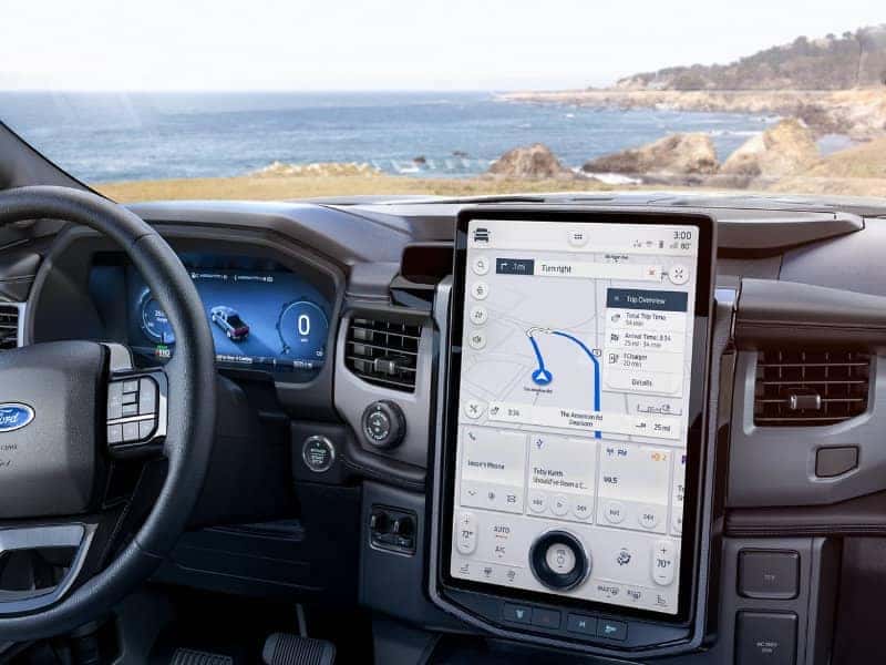 2022FordF-150Lightning-interior-01