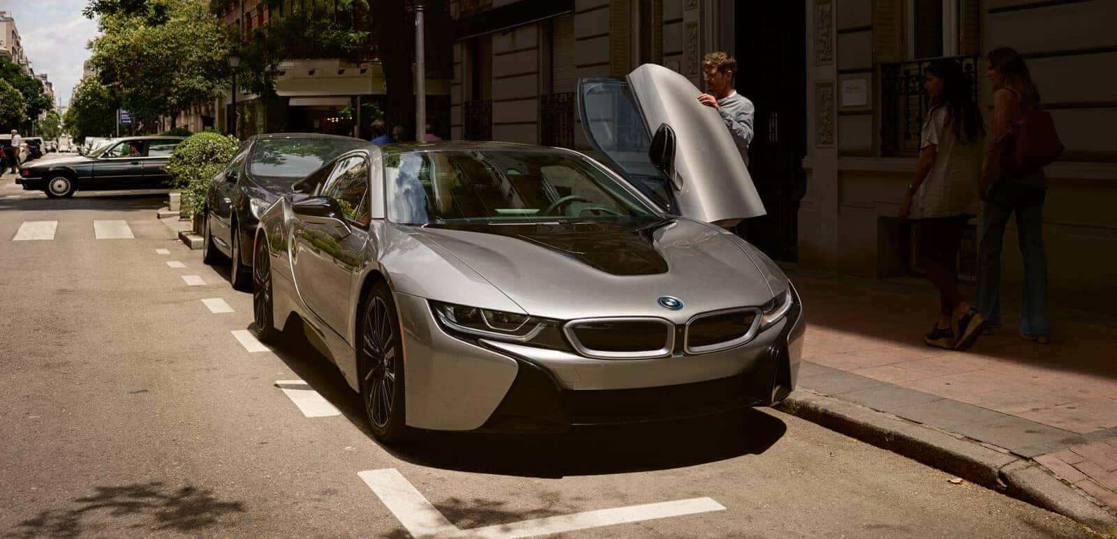BMW-MY19-ISeries-i8-Gallery-Hero-02-1600x773