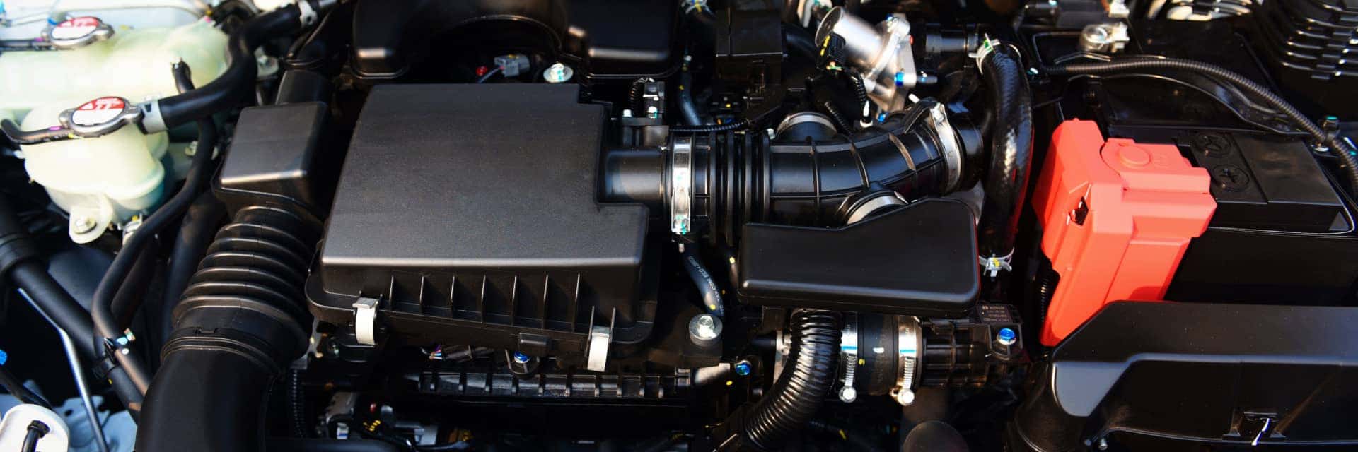 close-up-on-engine-mobile