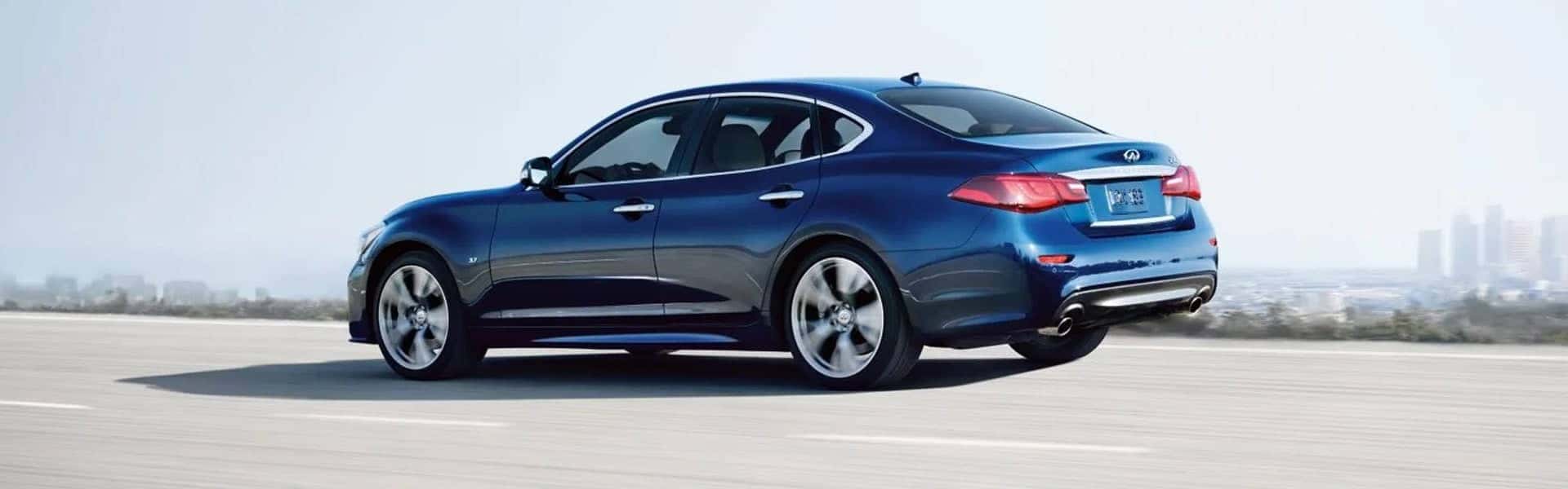 2017 INFINITI Q70 Header