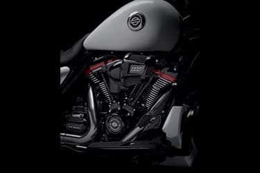 https://di-uploads-development.dealerinspire.com/dibrandhubharleydavidson/uploads/2021/01/2021-CVOStreetGlide-Features-01.jpg
