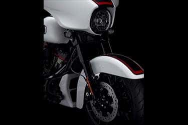 https://di-uploads-development.dealerinspire.com/dibrandhubharleydavidson/uploads/2021/01/2021-CVOStreetGlide-Features-04.jpg