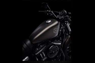 https://di-uploads-development.dealerinspire.com/dibrandhubharleydavidson/uploads/2021/01/2021-Iron883-Features-03.jpg