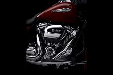 https://di-uploads-development.dealerinspire.com/dibrandhubharleydavidson/uploads/2021/01/2021-StreetGlide-Features-01.jpg