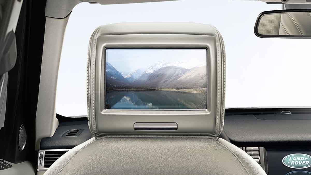 2018 Land Rover Discovery Sport entertainment system