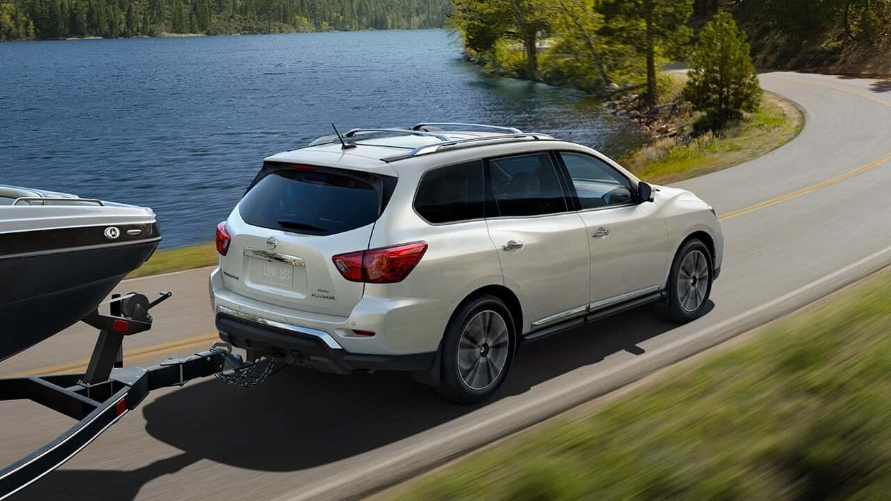 2018 Nissan Pathfinder towing a boat