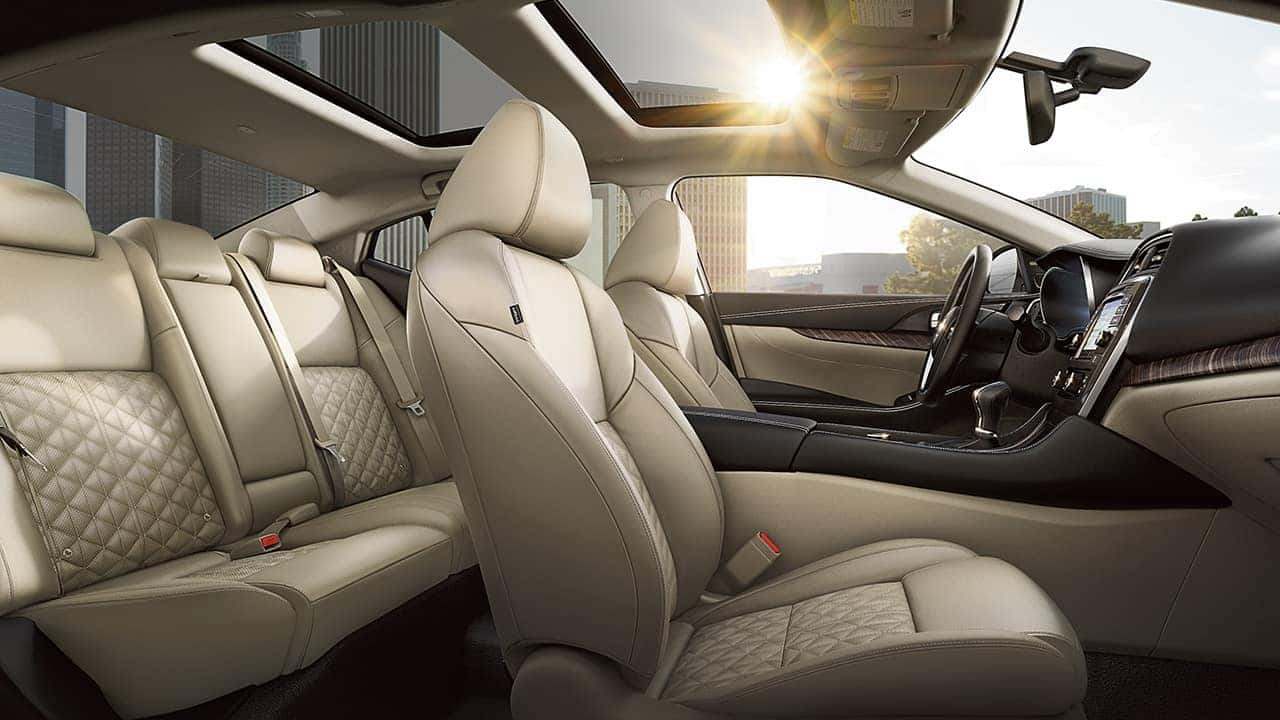 2018 Nissan Maxima seating