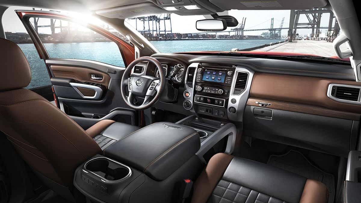 2018 Nissan Titan interior black and brown leather
