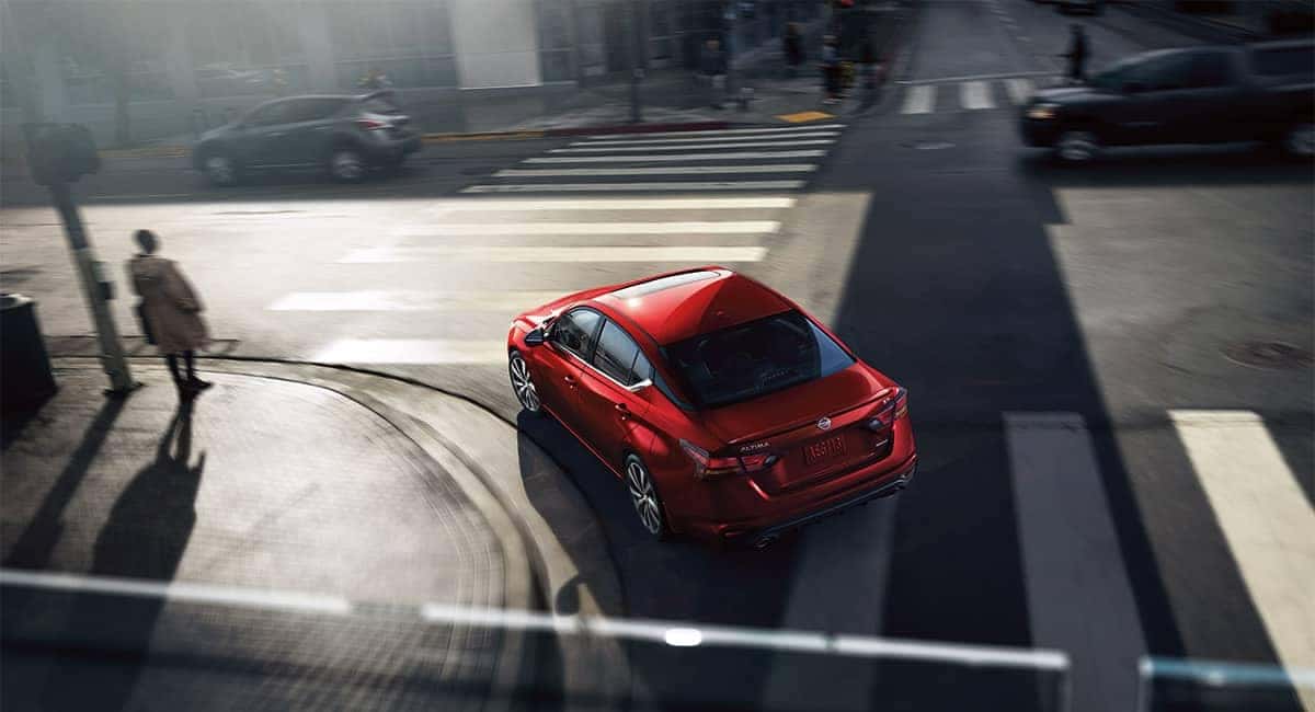 2019 Nissan Altima Turning
