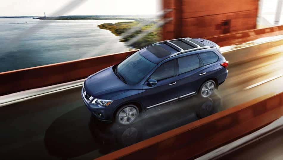 2018 Nissan Pathfinder Exterior Gallery 4