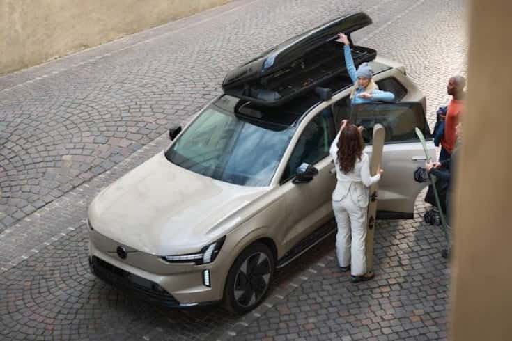 Volvo Load Bar and Cargo Box Special