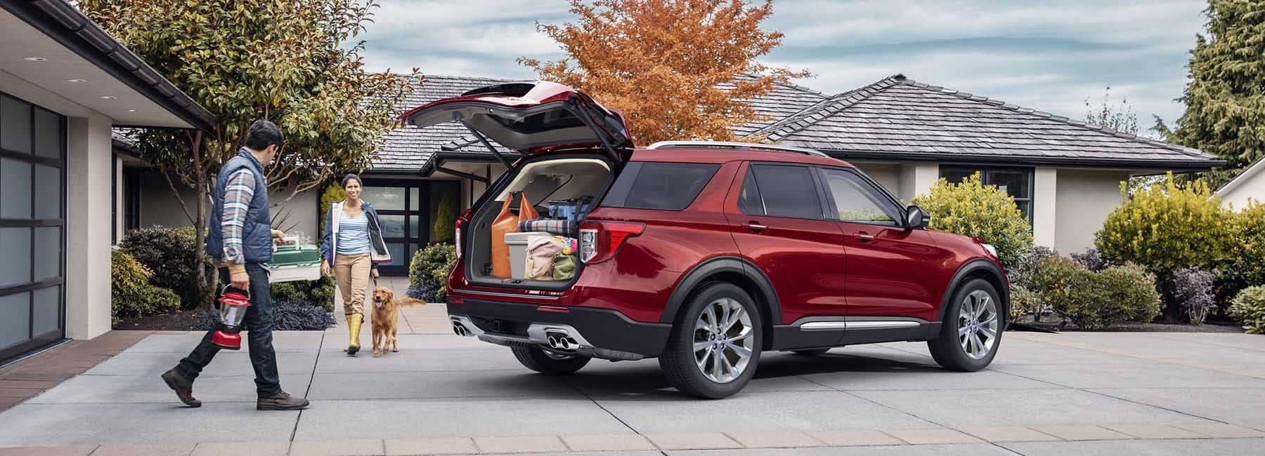 People packing trunk of a 2023 Explorer
