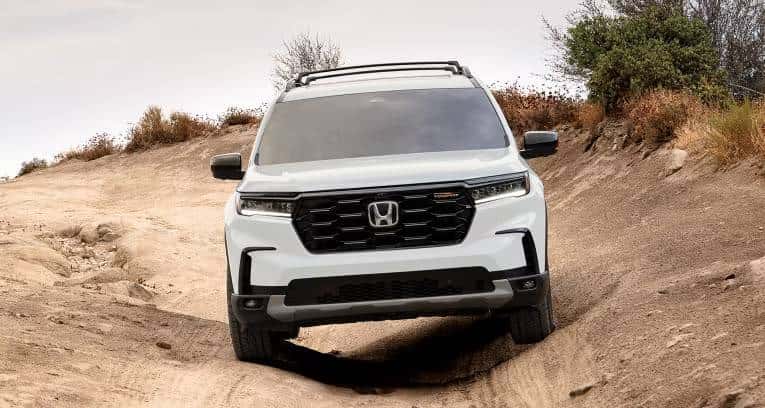 White Honda Pilot