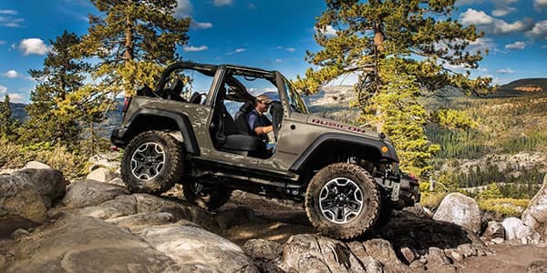 2017-Jeep-Wrangler-Gallery-Capability-Offroad-Boulders.jpg.image.2880
