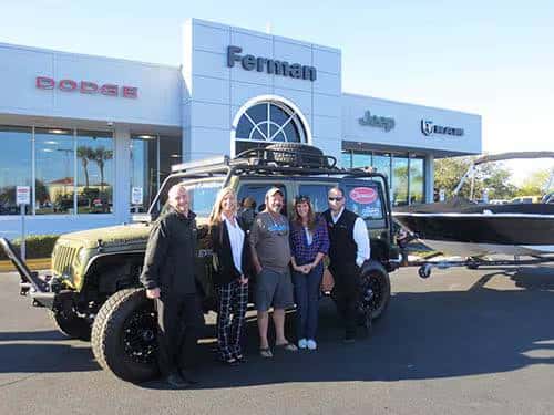 Jeepin 4 Justice Event infront of dealership