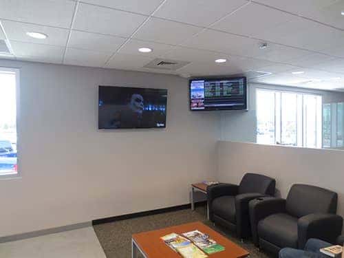 Guest Lounge 1