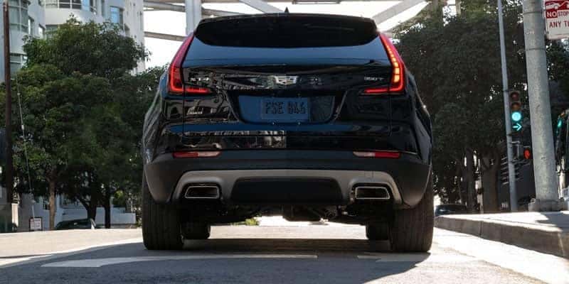 2021-Cadillac-XT4-05