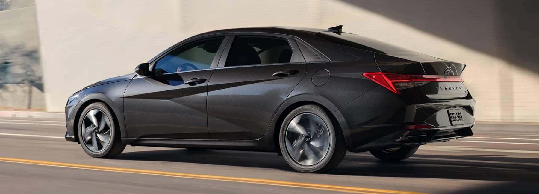 2023 Hyundai Elantra rear 3:4 view