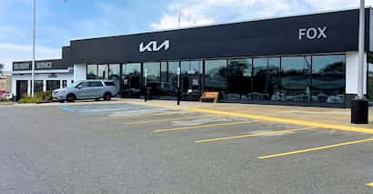 Fox Kia North Dealership Exterior