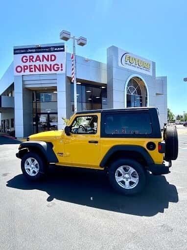 Jeep-in-front-of-dealership