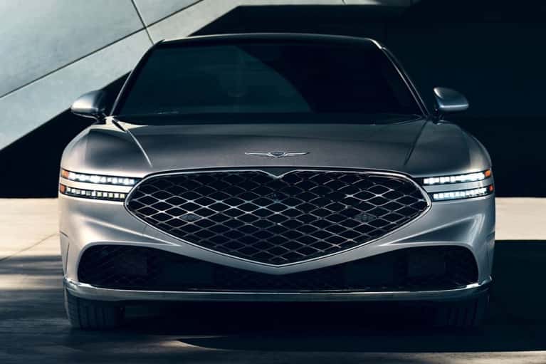 2026-Genesis-G90-parked-grill-facing-