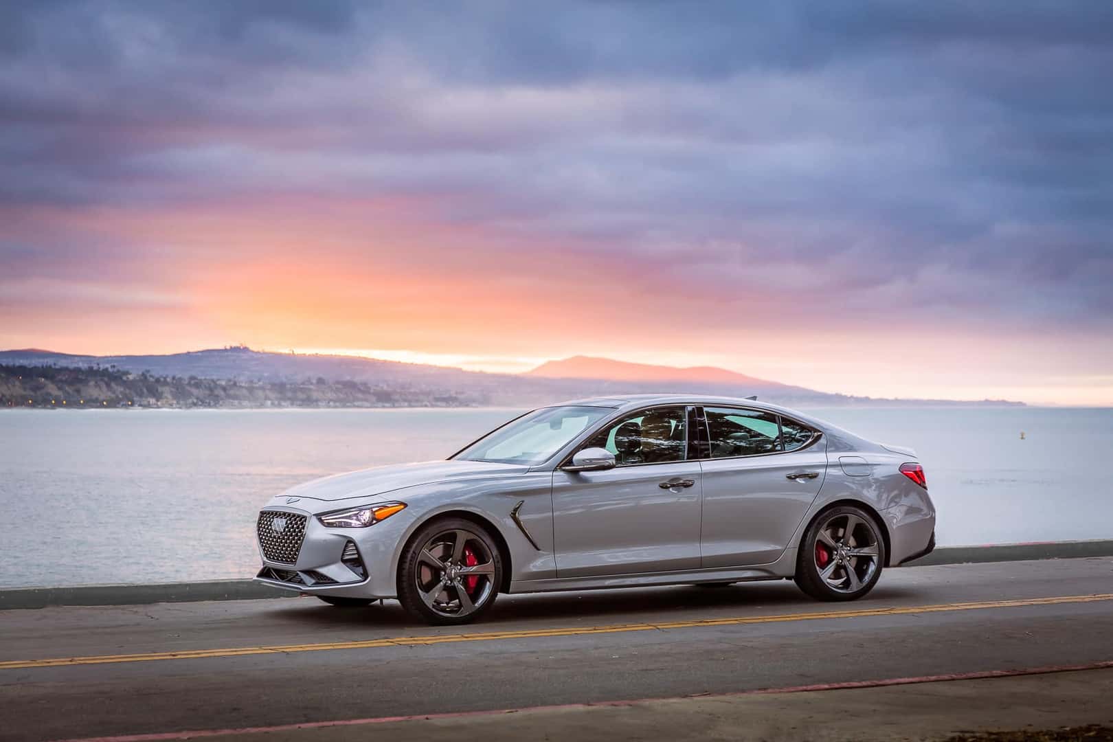 2023 Genesis G70