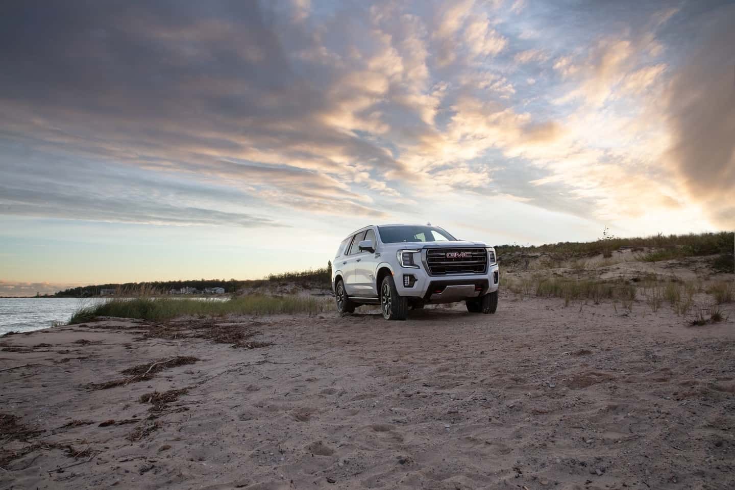 GMC-SUV-on-beach