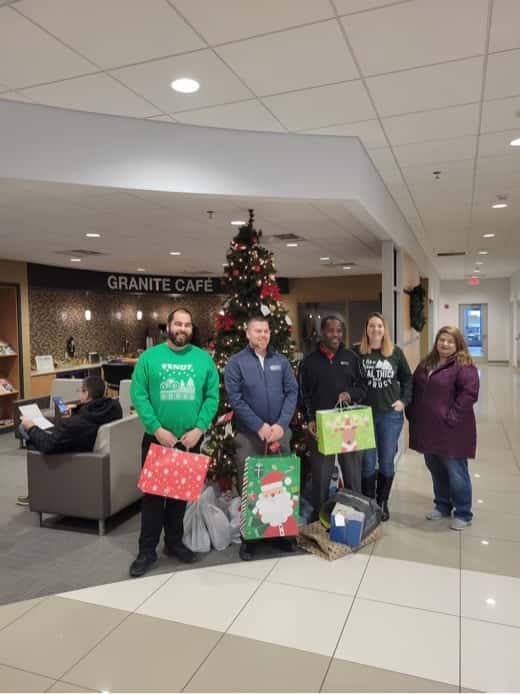 christmas-gifts-donation