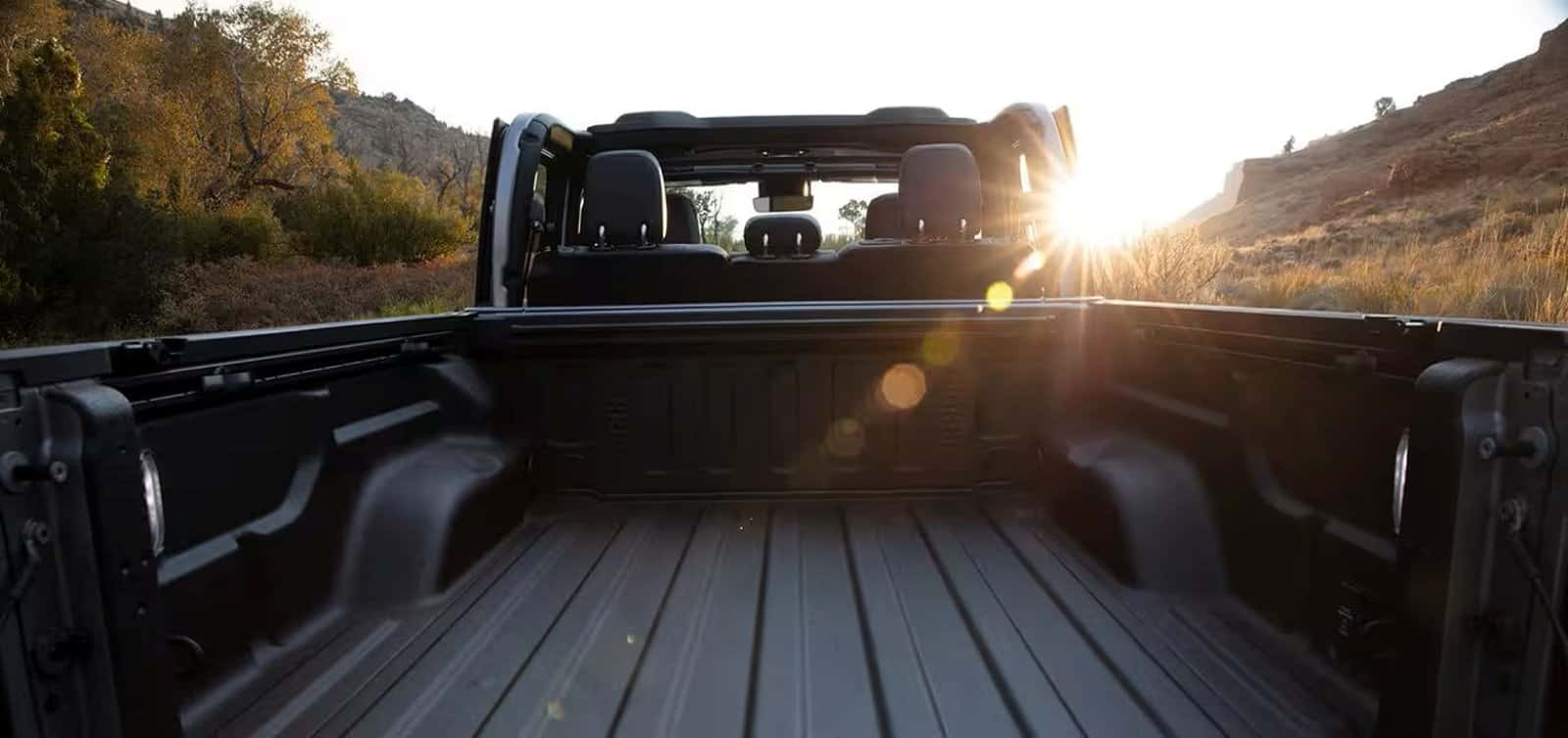 2025 Jeep Gladiator Cargo Bed