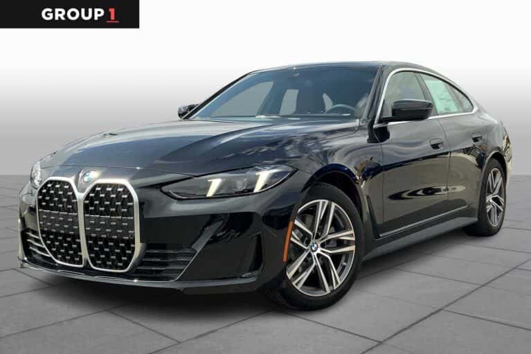 RWD 4dr Car
