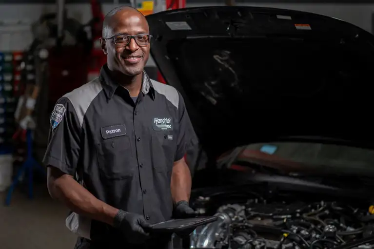 Smiling-Tech---Patron---Kia