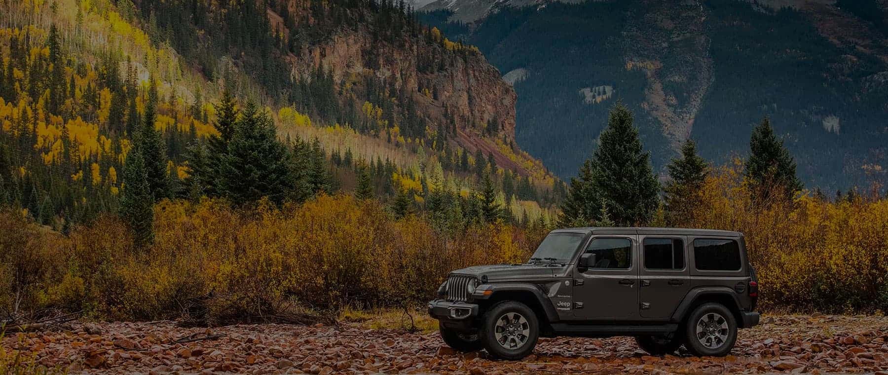 jeep-parked-in-foothills-during-autumn