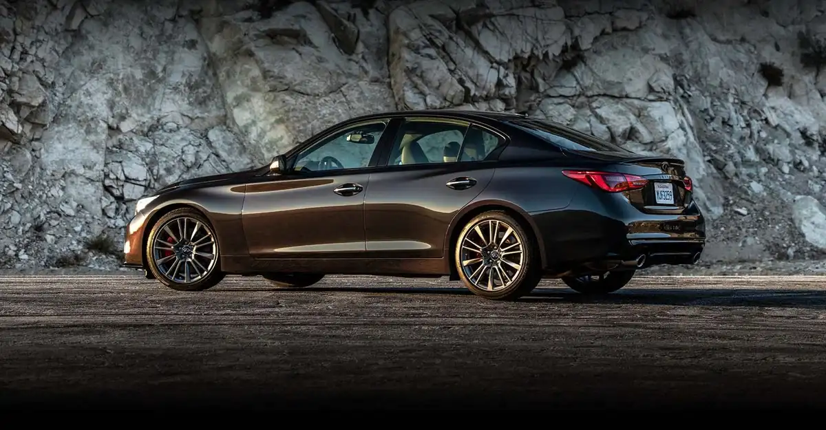 Pre-Owned vehicle