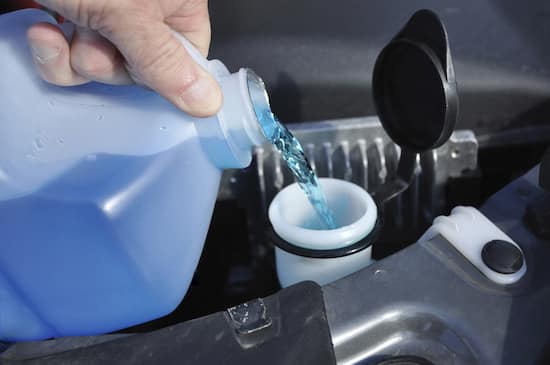 Why is Changing Your Windshield Wiper Fluid Important?